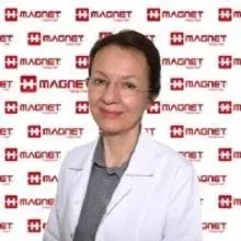 Uzm. Dr. Leyla Dervişoğlu — Endokrinoloji Ve Metabolizma Hastalıkları, Ankara. Portre fotoğrafı.