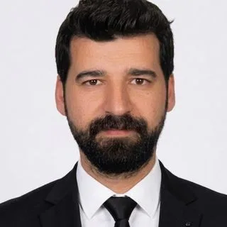 Dr. Fırat Duman — Diyarbakır. Portre fotoğrafı.