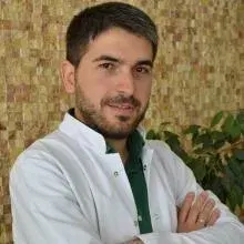Dt. Recep Bayar — Diş Hekimi, İstanbul. Portre fotoğrafı.