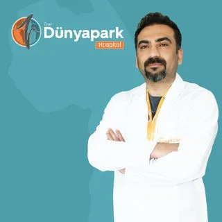Uzm. Dr. Devrim Kayan — Üroloji, Kayapınar, Diyarbakır. Portre fotoğrafı.