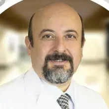 Prof. Dr. Selçuk Yücel — İstanbul. Portre fotoğrafı.