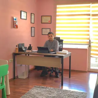 Uzm. Dr. Emrah Cem Bayram profilinde yer alan galeri fotoğrafı.