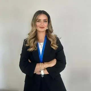 Psk. Sibel Gül — Psikoloji, Çerkezköy, Tekirdağ. Portre fotoğrafı.