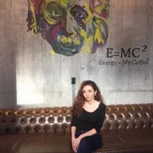 Psk. Ayşegül Karadağ — Psikoloji. Portre fotoğrafı.