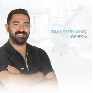 Dt. Selahattin Kekeç — Diş Hekimi, İstanbul. Portre fotoğrafı.