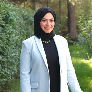 Kl. Psk. Rana Bayat — Psikoloji, İstanbul. Portre fotoğrafı.