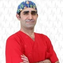 Op. Dr. Servet Gençağa — Plastik Rekonstrüktif Ve Estetik Cerrahi, Şanlıurfa. Portre fotoğrafı.