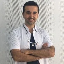 Dr. Öğr. Üyesi Bertan Kesim — Kayseri. Portre fotoğrafı.