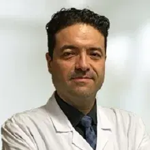 Op. Dr. Umut Can Kurtuluş — Göz Hastalıkları, Adana. Portre fotoğrafı.