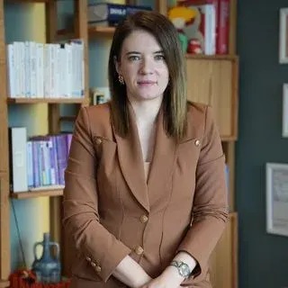 Uzm. Dr. Sümeyye Sereyim — Psikiyatri, Ankara. Portre fotoğrafı.