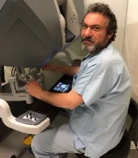 Prof. Dr. Turgut Var profilinde yer alan galeri fotoğrafı.