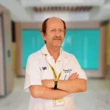 Op. Dr. Bülent Alparslan — Göz Hastalıkları, Osmangazi, Bursa. Portre fotoğrafı.