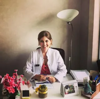 Dt. Zeynep Seda Bayülgen profilinde yer alan galeri fotoğrafı.