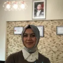 Dr. Hatice Yüce — Aile Danışmanlığı. Portre fotoğrafı.
