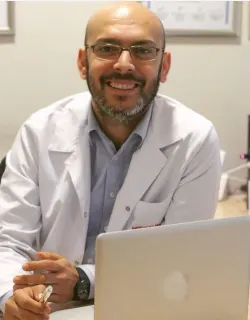 Doç. Dr. Önder Karabay profilinde yer alan galeri fotoğrafı.