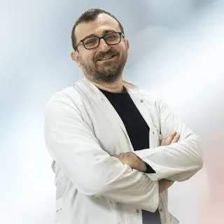 Op. Dr. Levent Taşyıkan — Ortopedi Ve Travmatoloji, İstanbul. Portre fotoğrafı.
