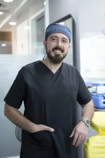 Dr. Dt. Tolga Kodaz profilinde yer alan galeri fotoğrafı.