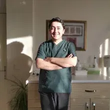 Dt. Muhammet Fatih Özel — Diş Hekimi, Muratpaşa, Antalya. Portre fotoğrafı.