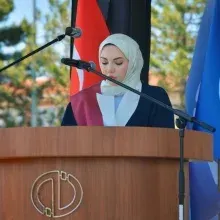 Dkt. Rumeysa Gülşah Özer — Dil ve Konuşma Terapisi, İstanbul. Portre fotoğrafı.
