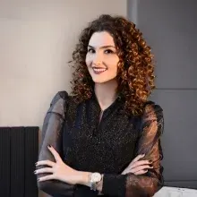 Psk. Özlem Nur Tulum — Psikoloji. Portre fotoğrafı.
