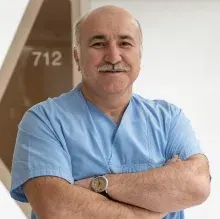 Uzm. Dr. İlhan Dalyancı — Anesteziyoloji Ve Reanimasyon, Üsküdar, İstanbul. Portre fotoğrafı.