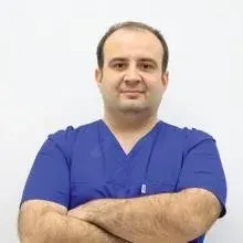 Dt. Erdem Etkin — Diş Hekimi, İzmit, Kocaeli. Portre fotoğrafı.