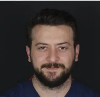 Dt. Erdem Kozulcalı profilinde yer alan galeri fotoğrafı.