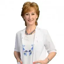 Uzm. Dr. Tülay Saraçoğlu — Radyoloji. Portre fotoğrafı.