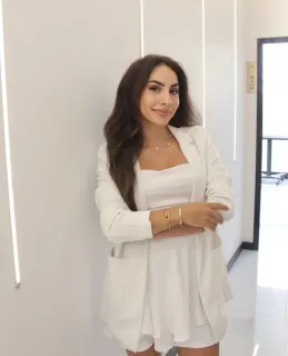 Dt. Cansu Ekmekcioğlu profilinde yer alan galeri fotoğrafı.