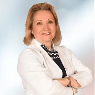 Uzm. Dr. Fatma Turgay — Tıbbi Biyokimya, Sultanbeyli, İstanbul. Portre fotoğrafı.