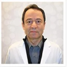 Uzm. Dr. Haluk Balçık — İç Hastalıkları, İstanbul. Portre fotoğrafı.