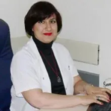 Uzm. Dr. Mine Gül Hatiboğlu — Kadın Hastalıkları Ve Doğum, İstanbul. Portre fotoğrafı.