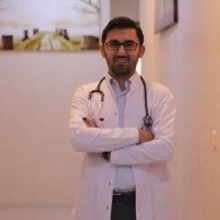 Dr. Mehmet Özkent — İzmir. Portre fotoğrafı.