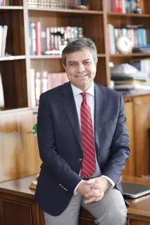 Doç. Dr. Osman Yıldırım profilinde yer alan galeri fotoğrafı.