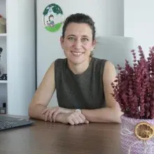 Uzm. Dr. Şahika Baysun — Çocuk Sağlığı Ve Hastalıkları, Ankara. Portre fotoğrafı.