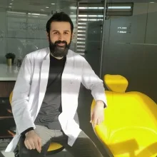 Dt. Mehmet Yasin Tekpınar — Diş Hekimi, Konya. Portre fotoğrafı.