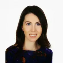 Psk. Cansu Angın — Psikoloji. Portre fotoğrafı.