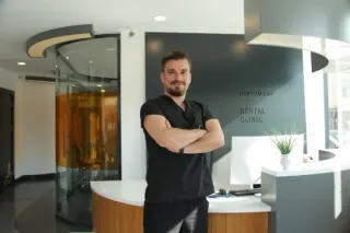 Dt. Egemen Özdemir profilinde yer alan galeri fotoğrafı.