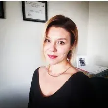 Psk. Gizem Yılmazerli — Psikoloji, Bursa. Portre fotoğrafı.