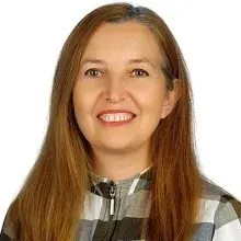 Uzm. Dr. Aysun Ertikin — Aile Danışmanlığı, Bursa. Portre fotoğrafı.