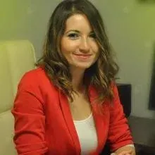 Psk. Hülya Soğucak Deniz — Psikoloji, Antalya. Portre fotoğrafı.