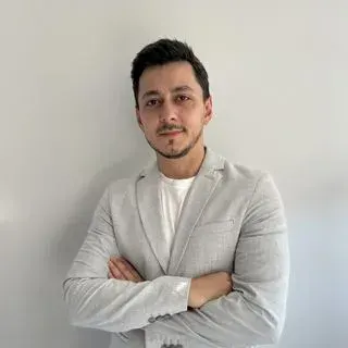 Psk. Dan. Enes Zorlu — Psikolojik Danışma ve Rehberlik. Portre fotoğrafı.