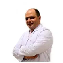 Dr. Cemşid Alim — Acil Tıp, Antalya. Portre fotoğrafı.