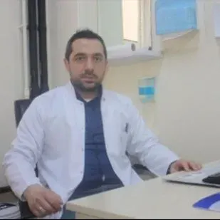 Uzm. Dr. Gökhan Çağlayan — Romatoloji, Bursa. Portre fotoğrafı.