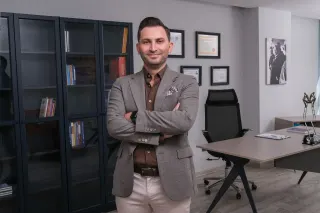 Uzm. Dr. Hüseyin Kara profilinde yer alan galeri fotoğrafı.