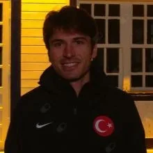 Uzm. Dr. Güfat Arslan — Spor Hekimliği, Osmangazi, Bursa. Portre fotoğrafı.