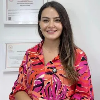 Dr. Hatice Nur Taşkın — Trabzon. Portre fotoğrafı.