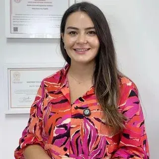 Dr. Hatice Nur Taşkın — Trabzon. Portre fotoğrafı.