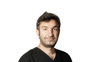 Uzm. Dt. Serkan Aksoy profilinde yer alan galeri fotoğrafı.
