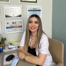 Dt. Gamze Köse Dağlı — Diş Hekimi, Adana. Portre fotoğrafı.